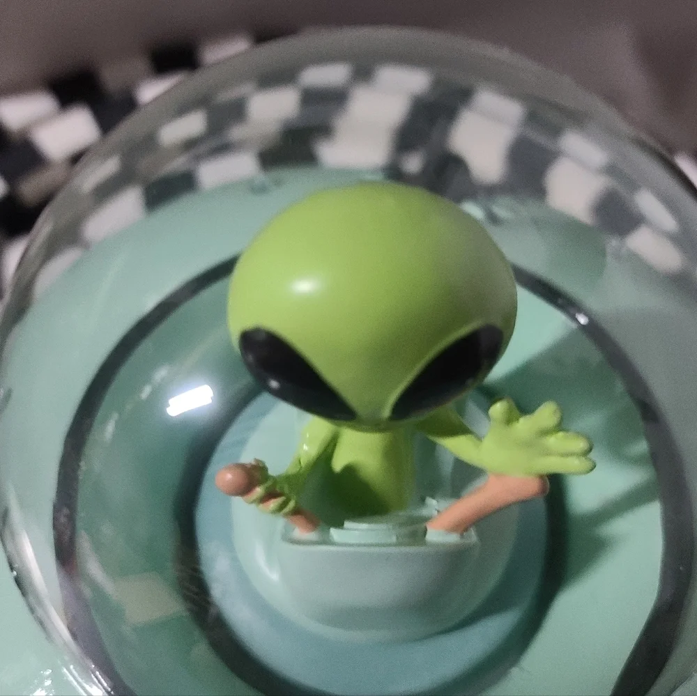 Halloween Retro Style UFO Alien Spaceship Color Changing Light Up Decor Figurine
